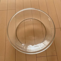 ガラスのフラワーベース　ガラス鉢