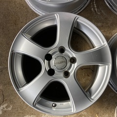 ダンロップ  アルミホイール　16インチ 7J オフセット+38の画像