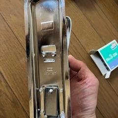 MAX 卓上ホッチキスHD-3 針付き動作確認済の画像