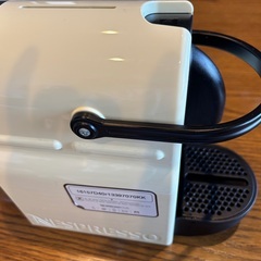 ネスプレッソ NESPRESSO  イニッシア D40の画像