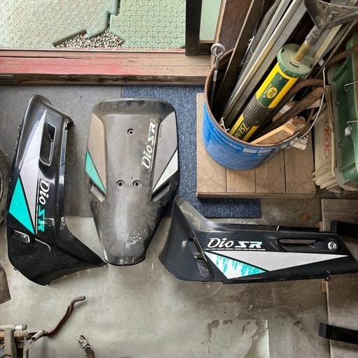 AF25 DioSR カウル (kaz) 槻木のホンダの中古あげます・譲ります AF25 DioSR カウル (kaz) 槻木のホンダの中古あげます・譲ります