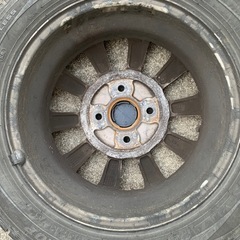 [お取引中][ジャンク] 155/65R13 73Q ホイール付きスタッドレスタイヤの画像