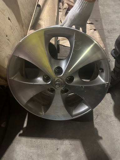 10アルファード純正ホイール