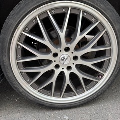 タイヤホイール　
の画像