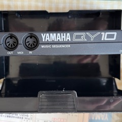 YAMAHA シーケンサー　QY10の画像