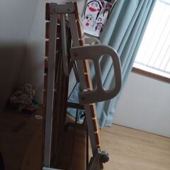 折りたたみベッドの画像