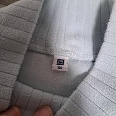 UNIQLO長袖トップス130の画像