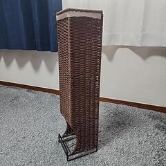 トイレットペーパー収納の画像