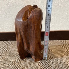 木の置物の画像