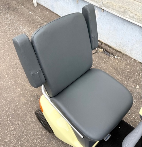 札幌市内配送可 美品 23年製 SUZUKI スズキ セニアカー 電動カート ET4DA ペールイエロー ステッキホルダー付き 札幌市内配送可 美品 23年製 SUZUKI スズキ セニアカー 電動カート