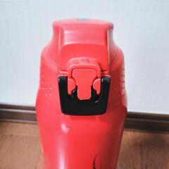 THERMOS 水筒の画像
