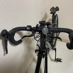giant contend2 2022 ロードバイクの画像
