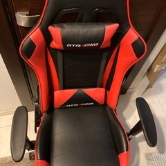 【美品】 GTRACING ゲーミングチェア レッド　 リクライニング 座面昇降 アーム昇降 の画像