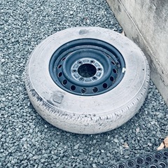 ★未使用品★ハイエースのスペアタイヤ