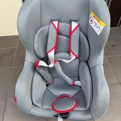 取引中　
チャイルドシート　18kgまで
