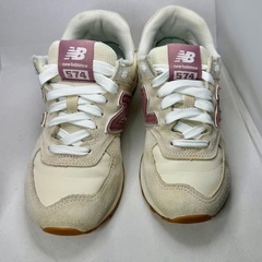 ニューバランス WL574QC2 22.5cm レディースベージュ×ワインレッドの画像