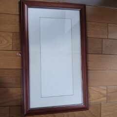 額縁　細長いタイプの画像