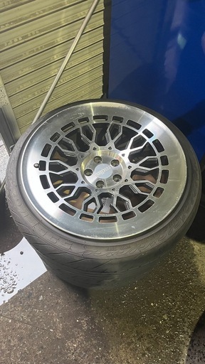 radi8 ホイールpcd100-5穴18インチ (みらここあ) 宇部岬のタイヤ