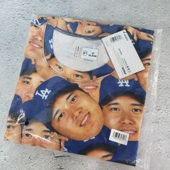 MLBライセンス品【SHOHEI OHTANI/大谷翔平】Lサイズ「顔」Tシャツ ド ジャース 米国FOCO社製の画像