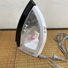 アイロンとアイロン台のセット
