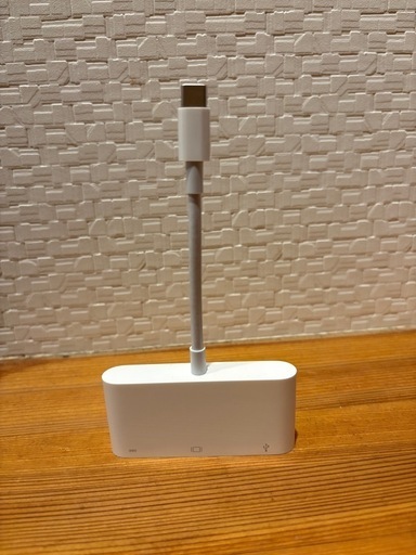 Apple純正　USB-C VGA Multiport アダプタ
