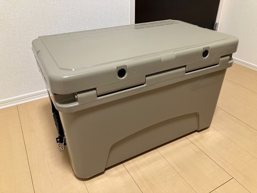 クーラーボックス 42.5L VASTLAND