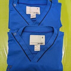 大幅お値下げ致しました。ヨネックスのスクラブ2着セットの画像