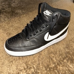 スニーカー   今日限定
の画像