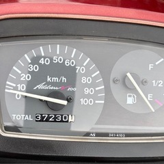 1022.　動画あり　スズキ　アドレスV100 小型　2スト　バイク　車体　埼玉の画像