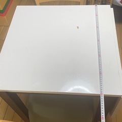 二人用ダイニングテーブルセットの画像