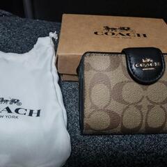 箱、袋付き　COACH二つ折り財布