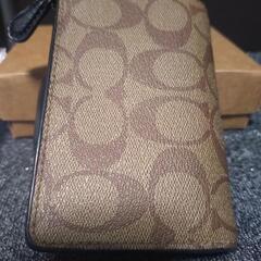 お取り引き不成立の為再出品　箱、袋付き　COACH二つ折り財布の画像