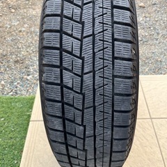 【商談中
】195/60R16 スタッドレスタイヤ4本セットの画像