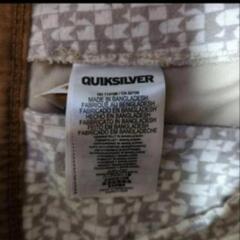 QUIKSILVER　メンズチノパンの画像