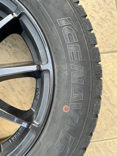 195/60R15 スタッドレスタイヤ　4本セット