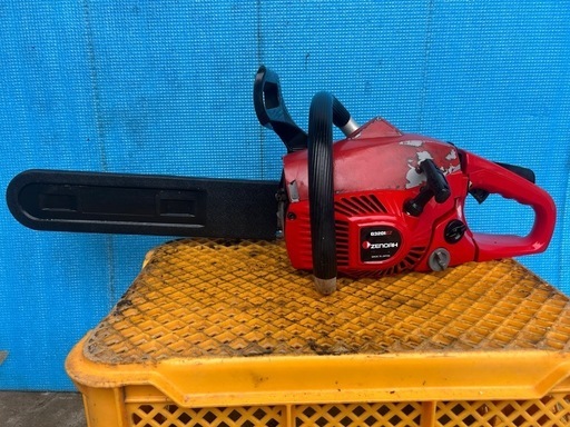 ゼノア　チェンソー G3401EZ 切断機 山師 倒木 エンジンチェンソー プロ機　33.4cc ハイパワー 軽量　コンパクトソー　宮崎 簡易始動動画あり