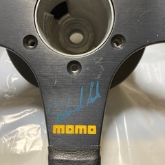 momoステアリングの画像
