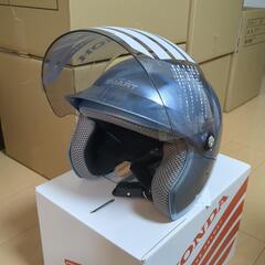ヘルメットの画像