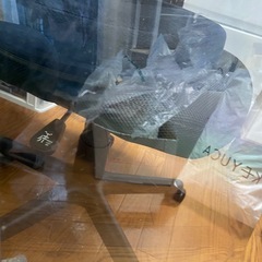 冷蔵庫の下に敷くマットの画像