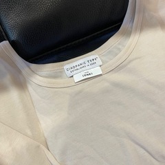丈の長いロンTの画像