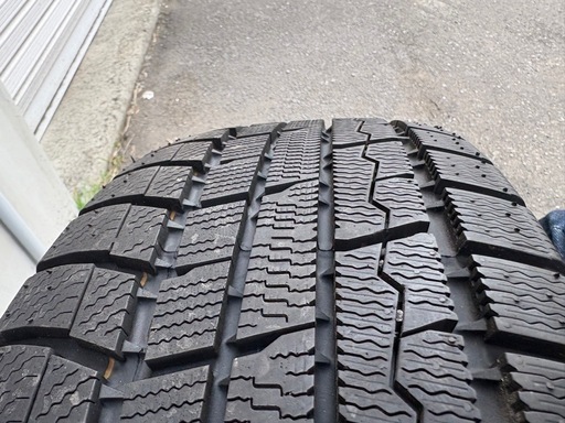 バリ溝!】ジムニー スタッドレスタイヤ 215/70R16 4本セット バリ溝!】ジムニー スタッドレスタイヤ 215/70R16 4本セット