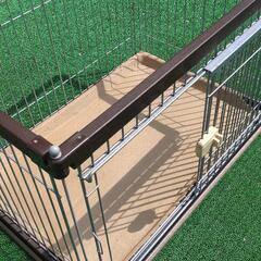 犬のゲージ(中型犬用)の画像