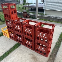 【残り4個ご予約有り】【小分け可能】一升瓶6本用空箱 プラケース コンテナ・椅子・踏み台　★10ケース の画像