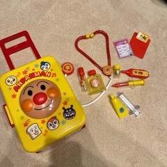 アンパンマン　キャリー&お医者さんセット
