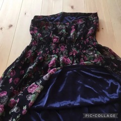 花柄　ベアトップワンピース　チューブトップワンピースの画像