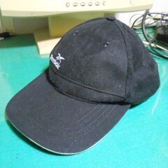未使用　帽子　キャップ　Reebok  　リーボック　黒　これからの季節に必需の画像
