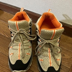  💫 トレッキングシューズ ハイキングシューズ 登山靴 アウトドアシューズ キャンプシューズ 防滑 ハイキング 靴 軽量 大きウォーキング  軽登山用シューズ 遠足 ウォーキングの画像