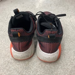 ☆値下げ☆A2504-486 adidas QUESTAR BYD ランニングシューズ サイズ:27.0cm キズ汚れ有りの画像