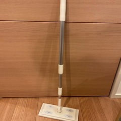 【引き取り手決定】フローリングワイパー 伸長63~105cm