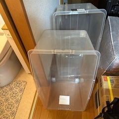 ニトリ　コロ付き　衣装ケース74